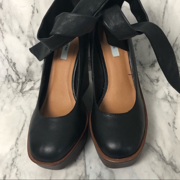 Kimchi Blue Platform Wedges from Urban Outfitters - Picture 4 of 8